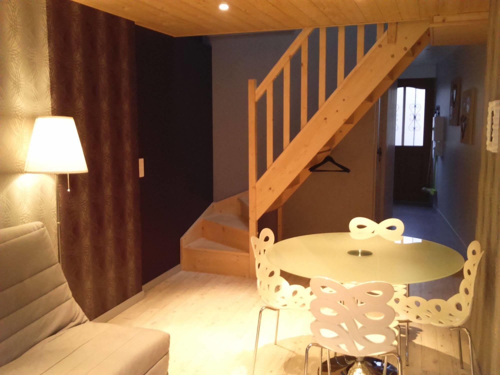 Loc'Apparts Beaumont-sur-Oise Bagian luar foto